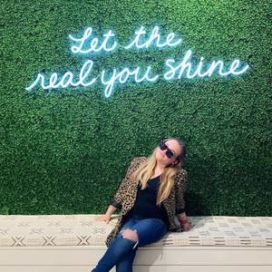 Meet your Posher, Evie